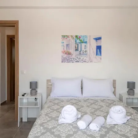 Parikia's Sunlight 2bedroom House * Krotiri