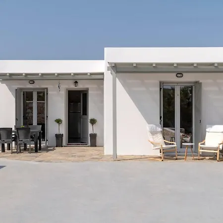 Parikia's Sunlight 2bedroom House