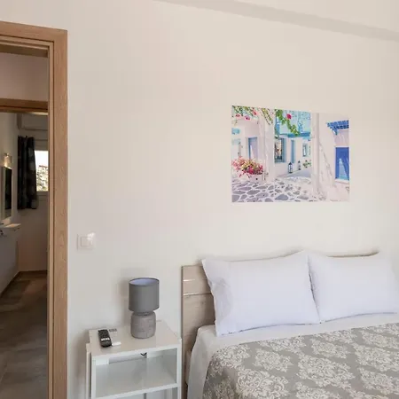 Parikia's Sunlight 2bedroom House