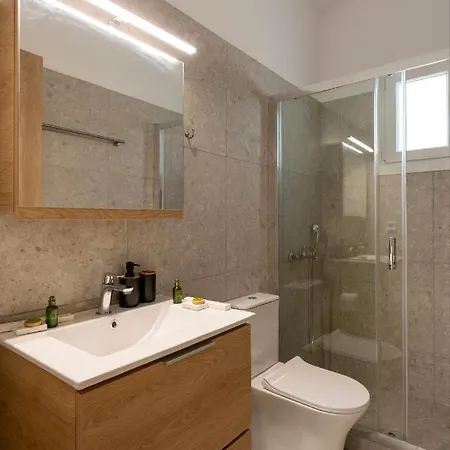 Parikia's Sunlight 2bedroom House *
